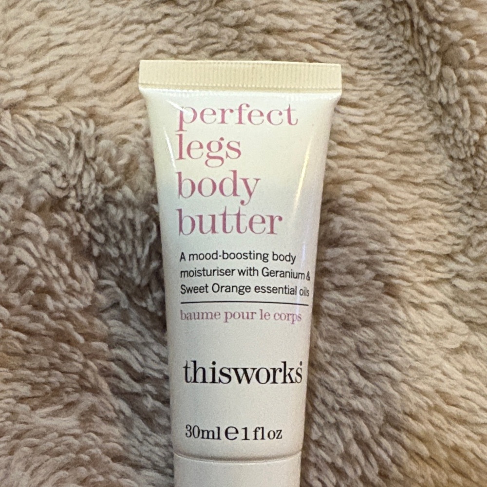 This Works Perfect Legs Body Butter - White